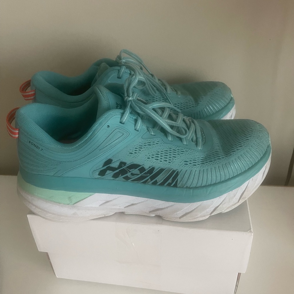 Hoka Bondi 8 Running Shoes